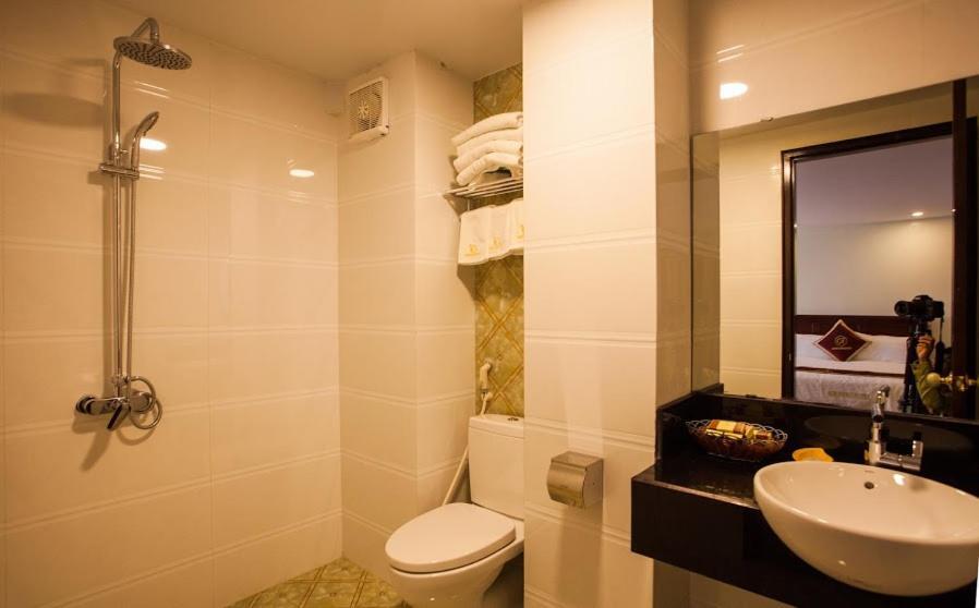 Khach San Kim Dong Hotel Hoang Nga Eksteriør billede